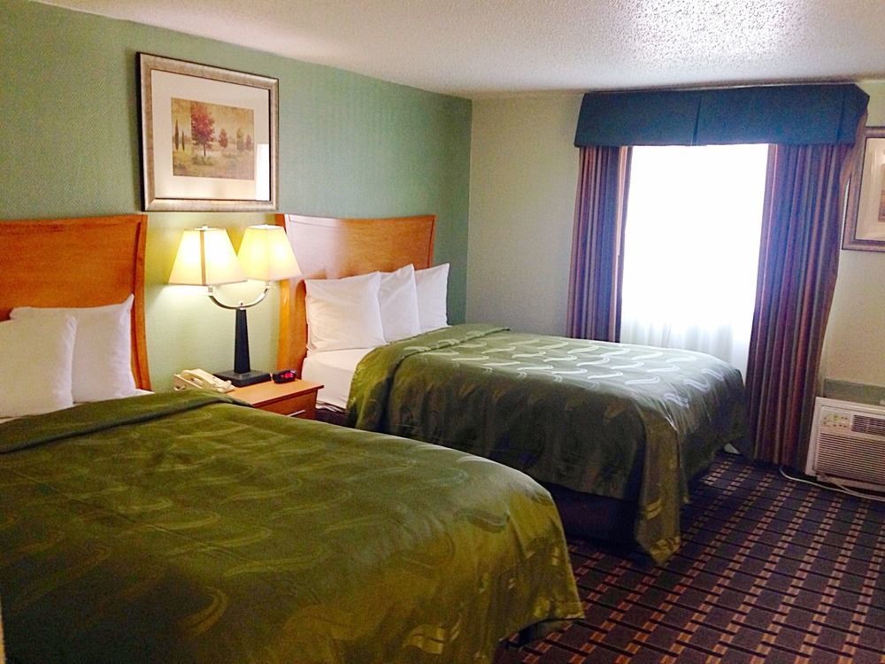 Quality Inn & Suites Near I-480 And I-29 Council Bluffs Bagian luar foto