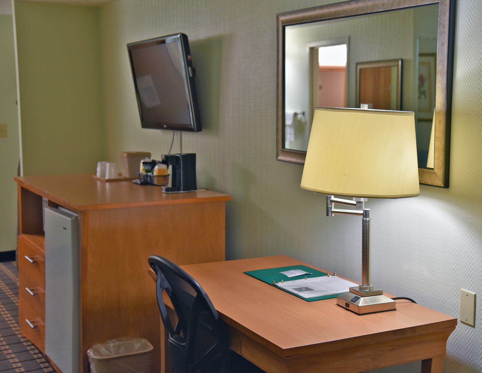 Quality Inn & Suites Near I-480 And I-29 Council Bluffs Bagian luar foto